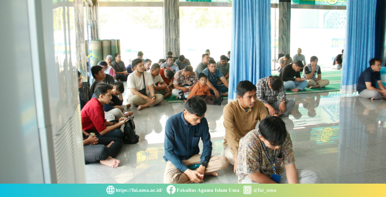 peserta-laki-laki-pada-pengajian-tentang-hijrah-dalam-pandangan-al-quran
