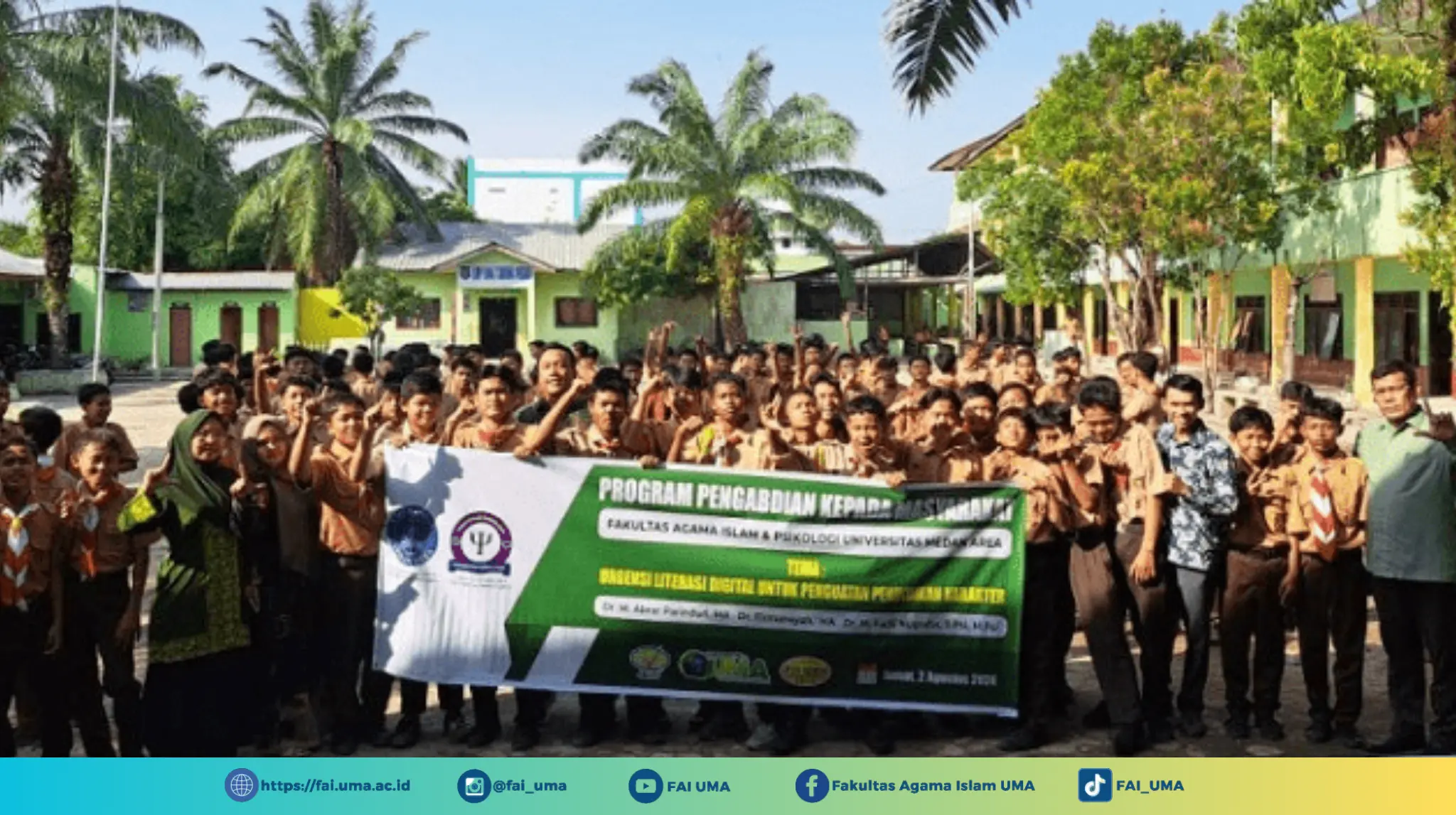 Foto Bersama Berita Pengabdian Kepada Masyarakat Dosen FAI UMA ke SMK Bina Taruna Medan