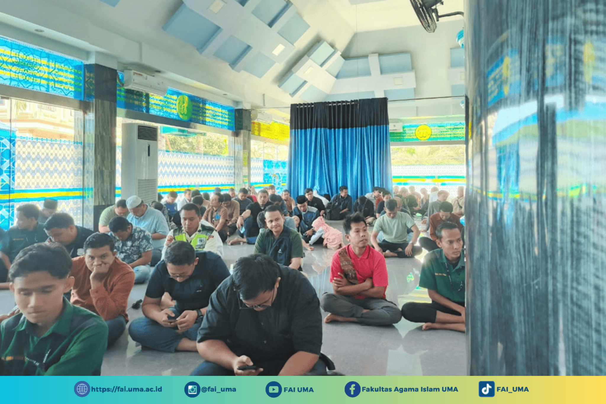 peserta-laki-laki-pada-pengajian-tentang-merawat-potensi-syukur-dalam-meraih-keunggulan-hidup