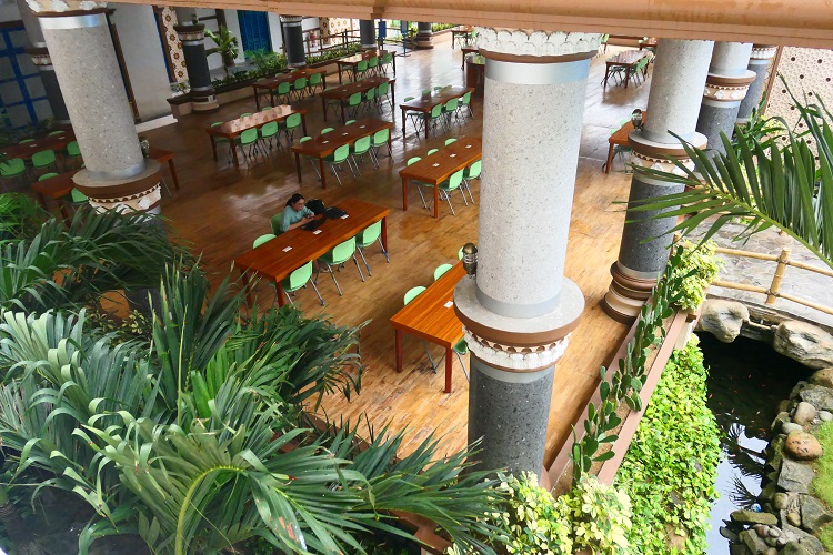 tempat-duduk-learning-center-universitas-medan-area (1)