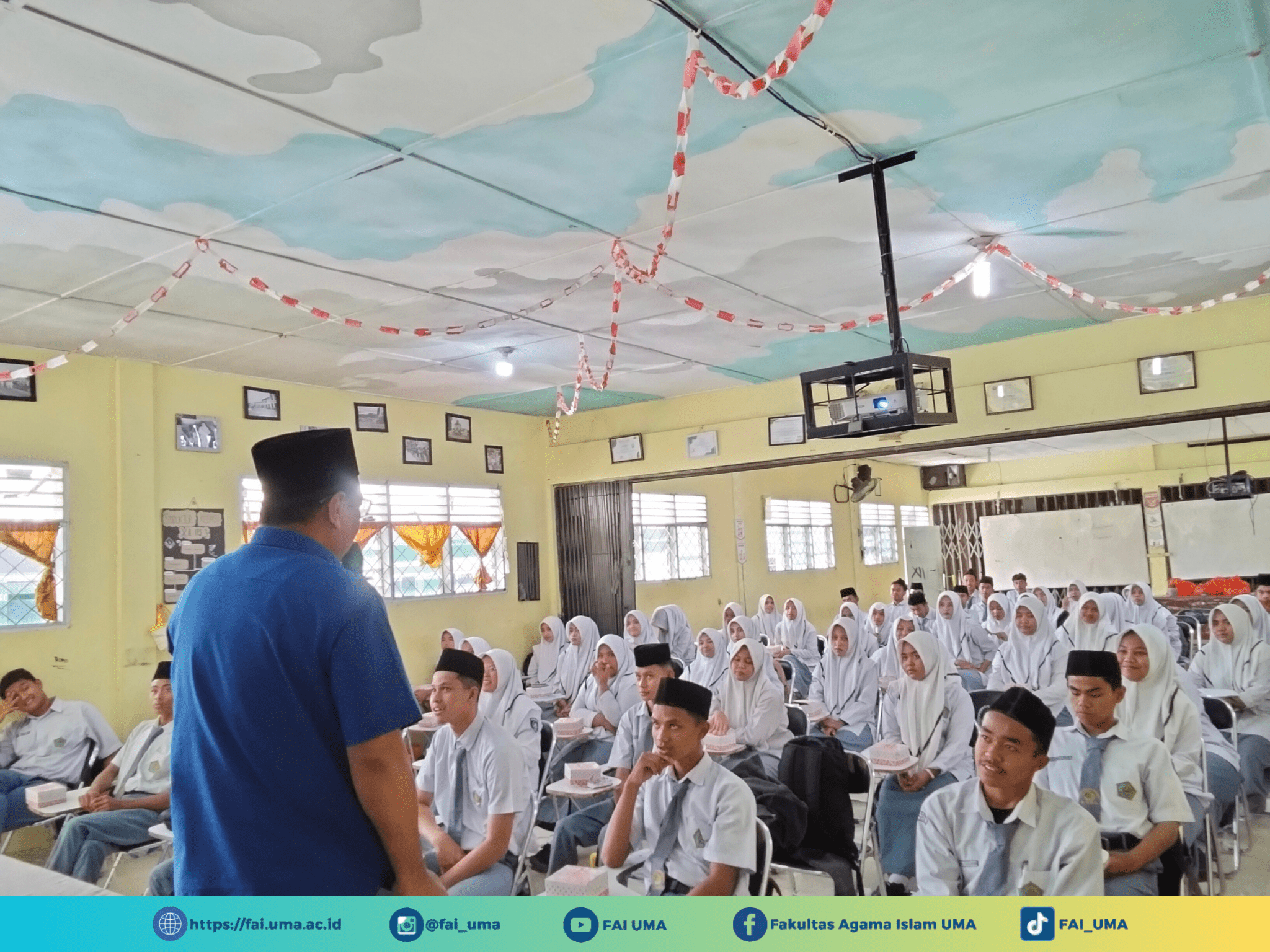 Narasumber Kegiatan Promosi FAI UMA Dalam Bentuk PKM Ke MAN Karo Sinergi Tingkatkan Pendidikan Islam Berbasis Budaya Lokal-min