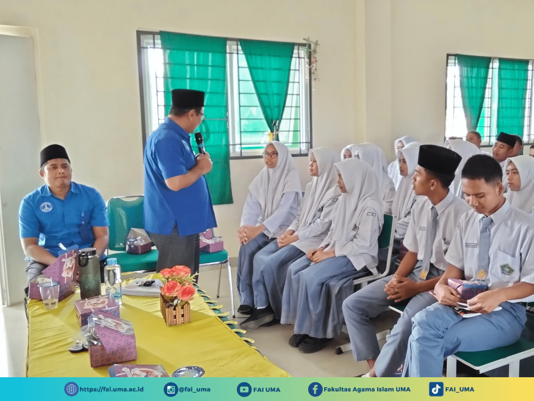 Peserta Narasumber Kegiatan Promosi FAI UMA Dalam Bentuk PKM Ke MAN Dairi Sinergi Tingkatkan Pendidikan Islam Berbasis Budaya Lokal-min
